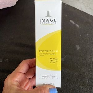 Image skin care oil free daily tinted moisturizer suntan color